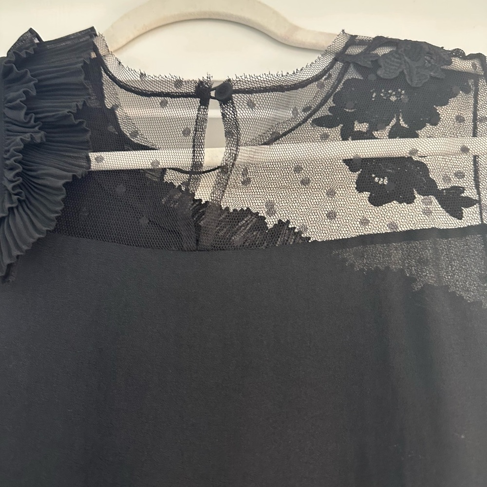 BCBGMaxAzria Elegant Black Ruffled Cocktail Dress with Lace, Sleeveless, Size M - Picture 7 of 12